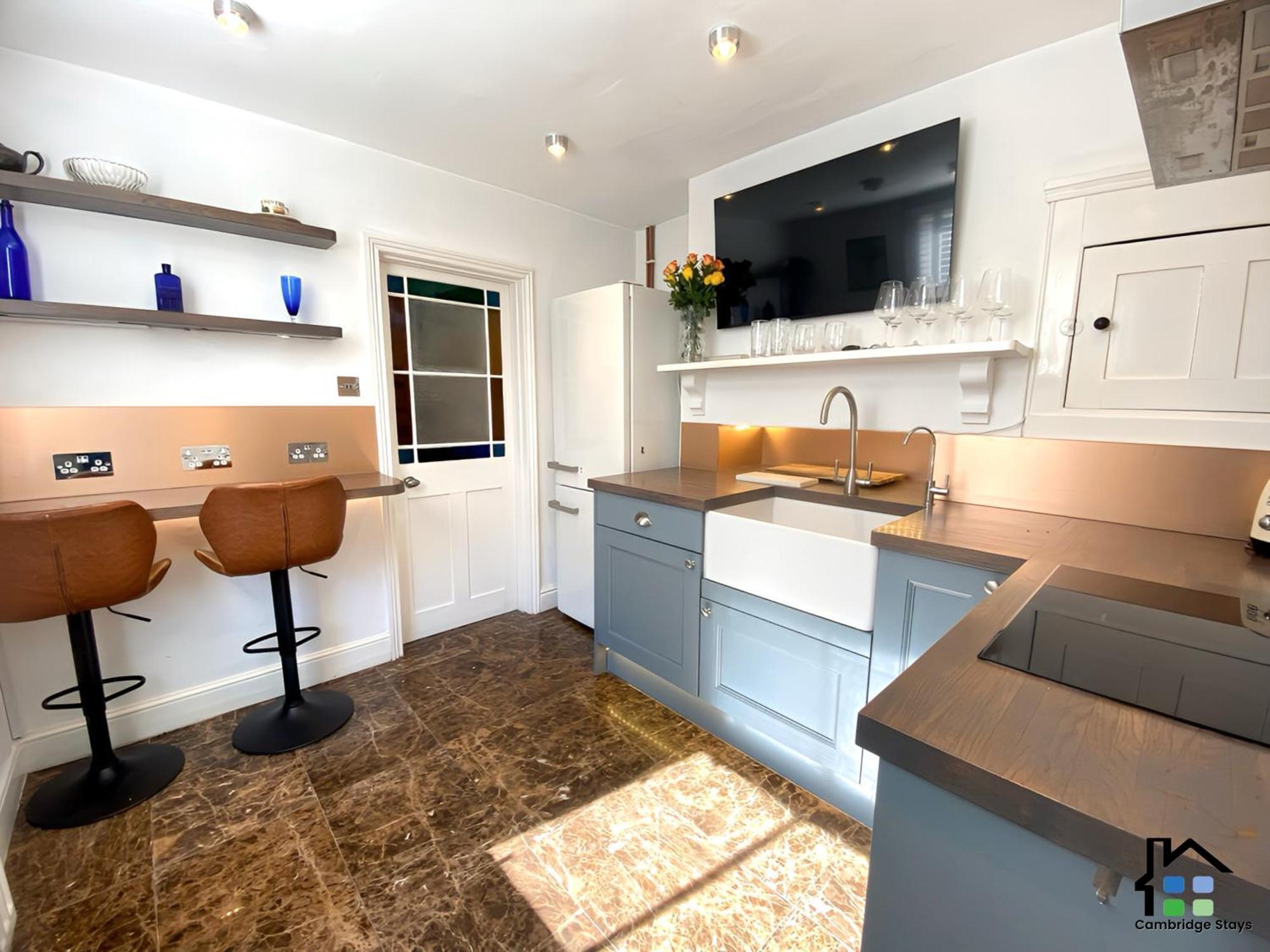 Cambridge Stays 3Br House, Easy Walk To City Center, 2 Showers, Garden, 2 Free Parking Spaces 외부 사진